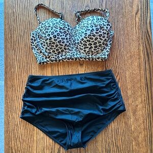 Women’s Highwaisted Swimsuit Size M